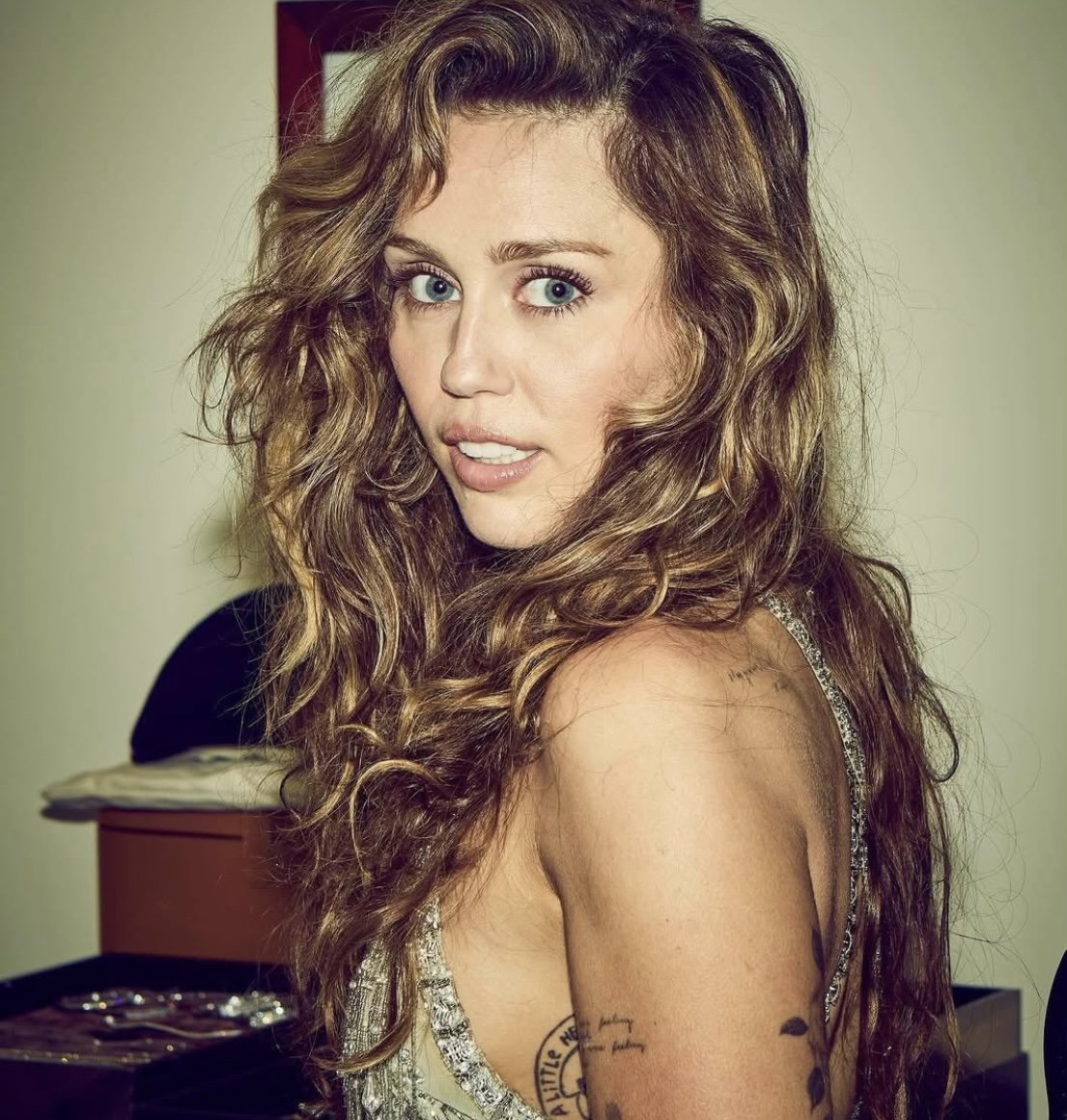 Miley #zUpGFMuN