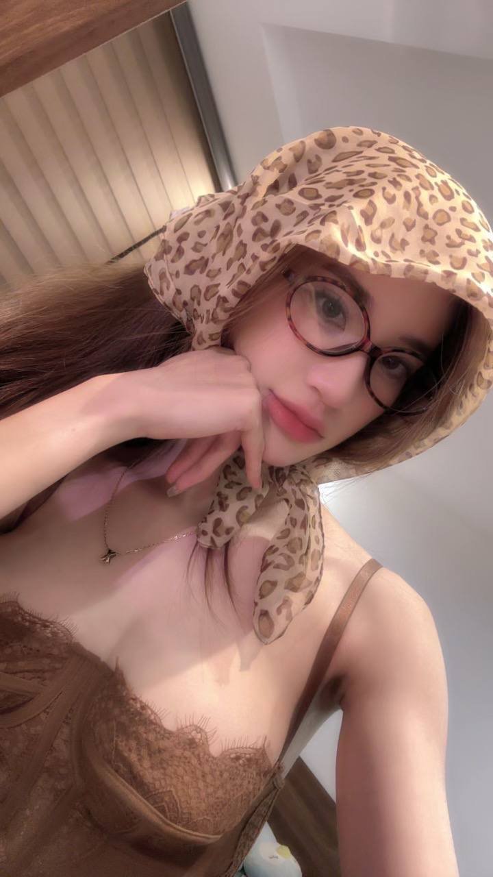 HOT ASIAN GIRLFRIEND #zvqF1cZ3
