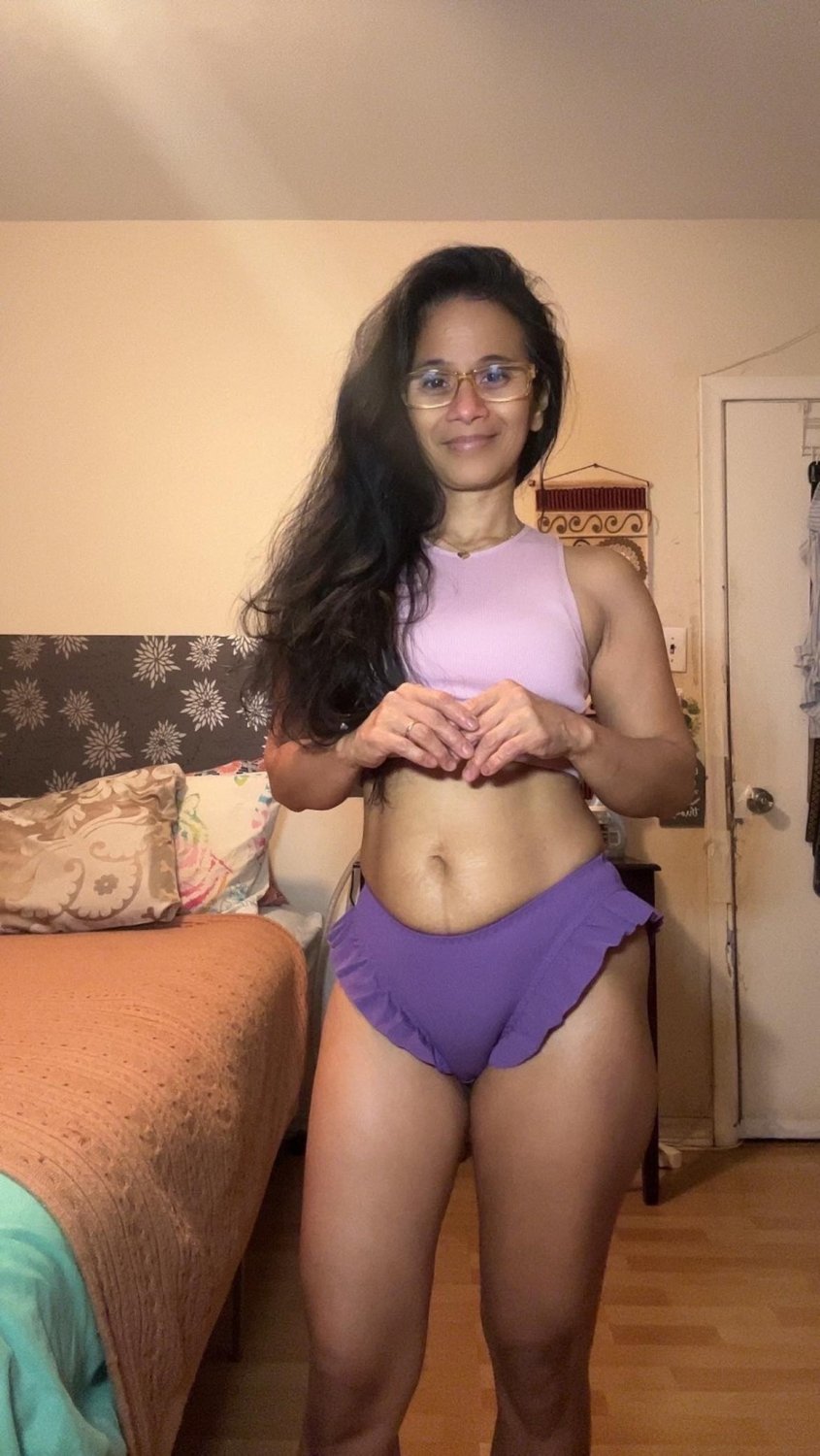 SEXY CARMELA #ZWGyoRmI