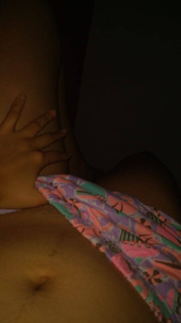 Crente branquinha linda #ZX0LiqpB