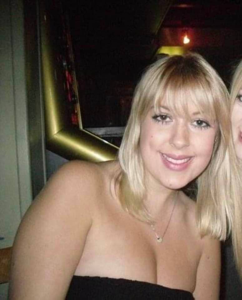 Amy, a UK whore. #ZY6vSTIo