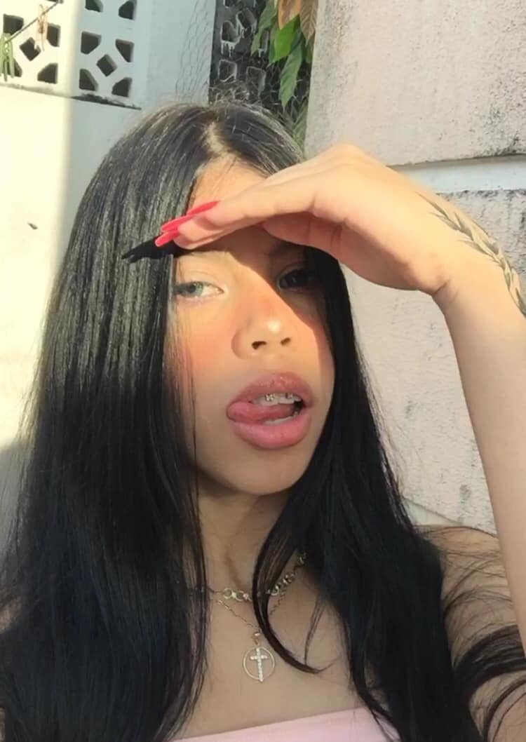 mais uma super putinha enviada. #zzb9GQcH