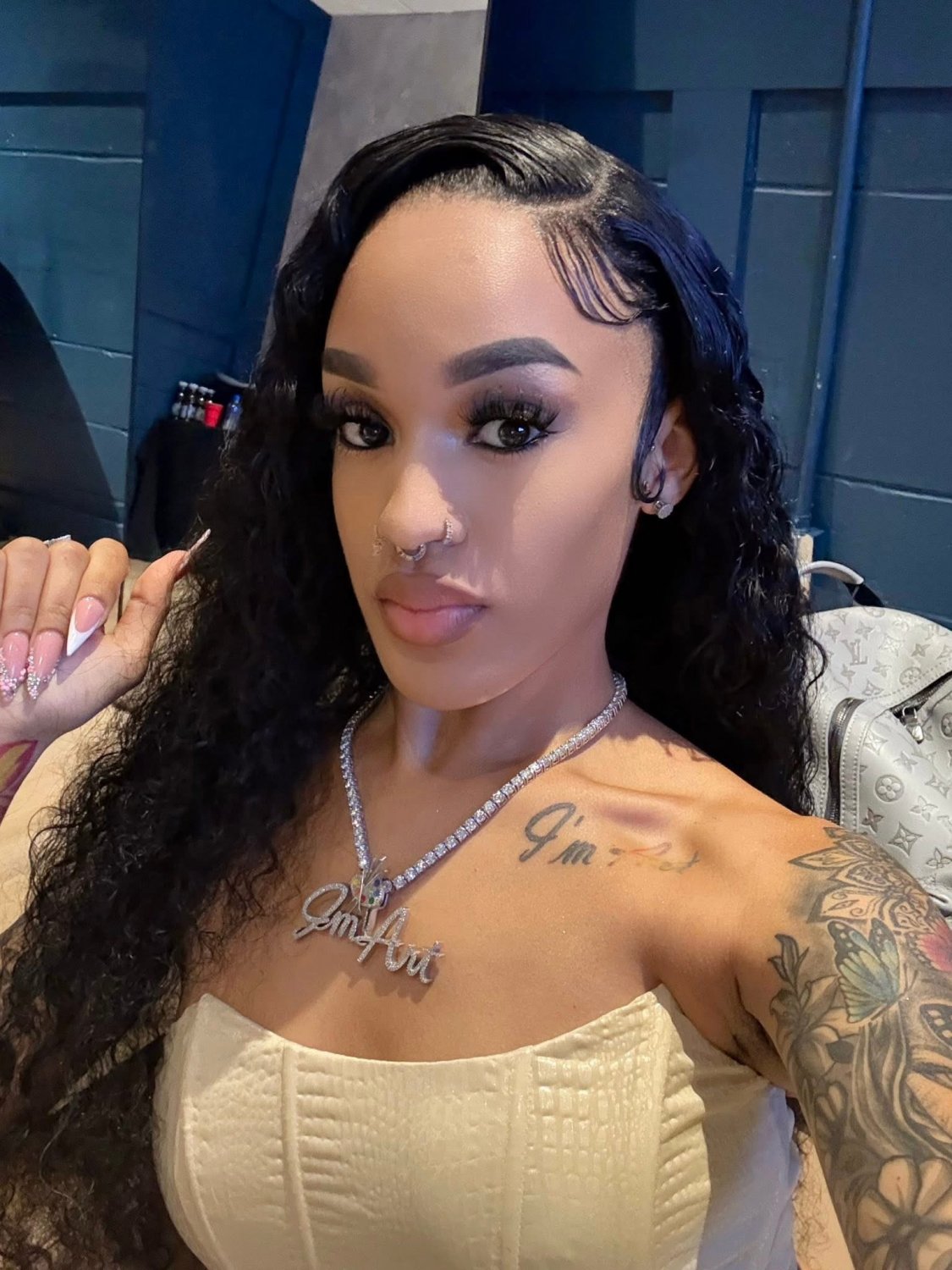 Sexy hot Ebony Tiahnie 🥵🍑🔥 #ZZQ2MmsM