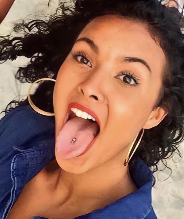 zzygaukn Wank it for the Jama…Maya Jama Cock Teasing in Boots Panties and Heels 💯🔥🔥😳😳✊🏾🍆💦💦 #zZygaUKN