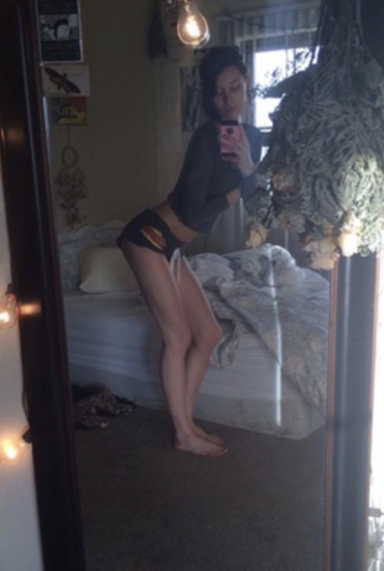 EMO SLUT SUBMITTED Kik TRVPLEAKZ #0MX4ziLW