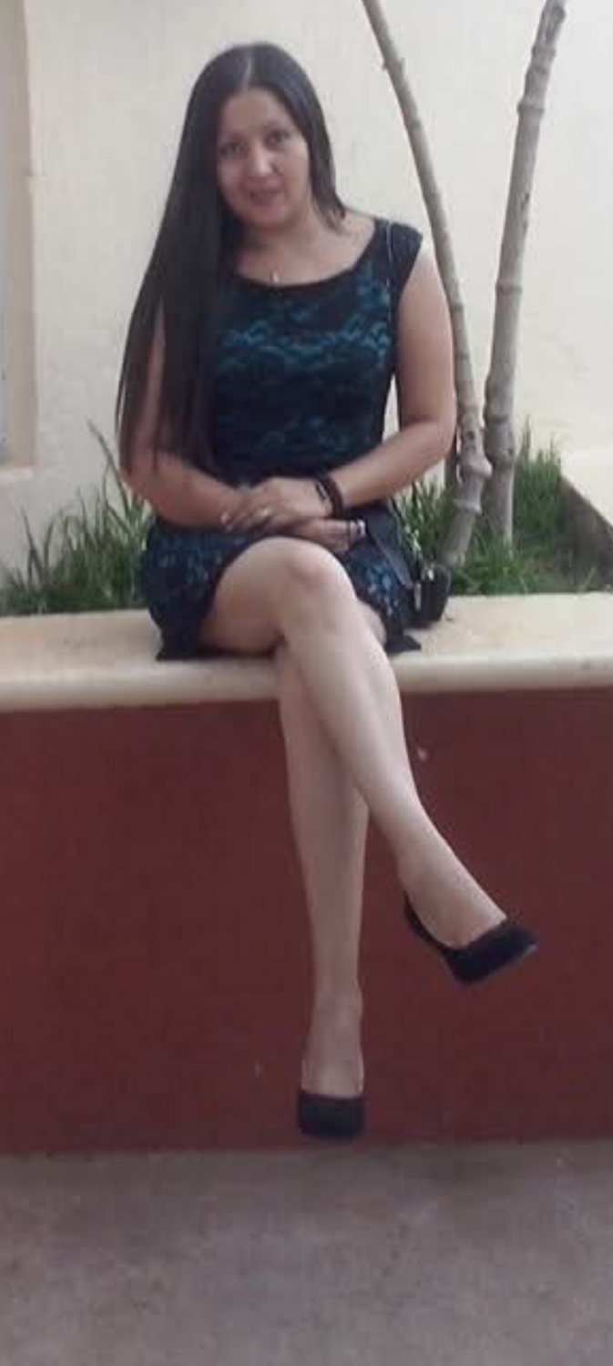 My sexy latina family #4sC4wM9y