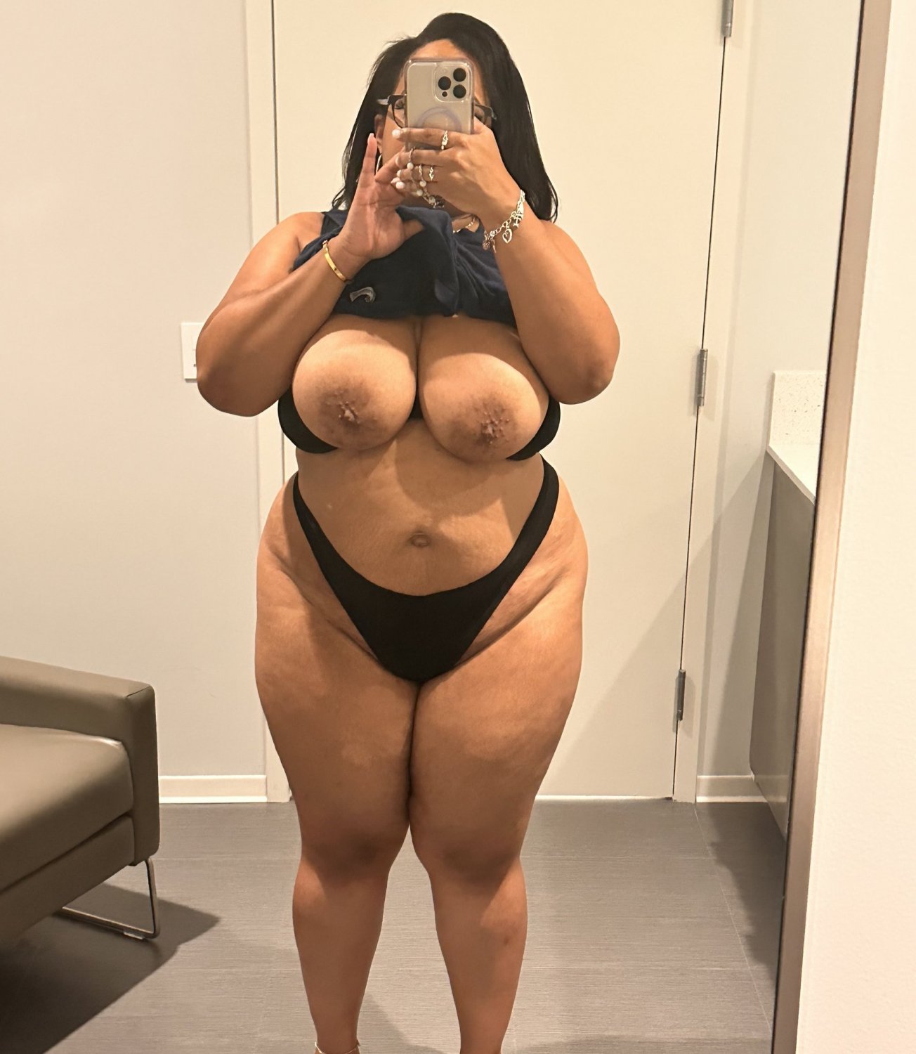 Horny ebony mom 😈😛 #4tVvgyXf