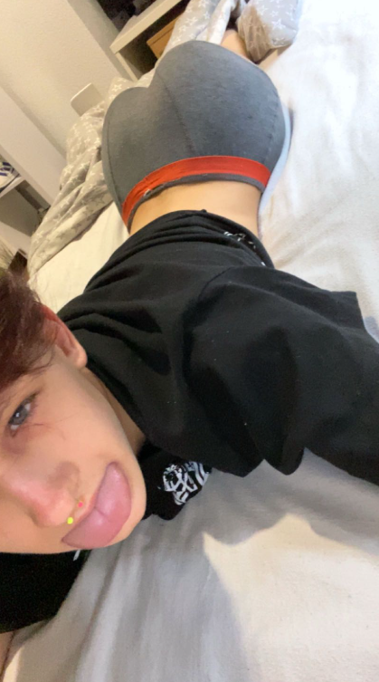 4znjiegy sexy femboy pt 2 (better quality) #4znjIEGy