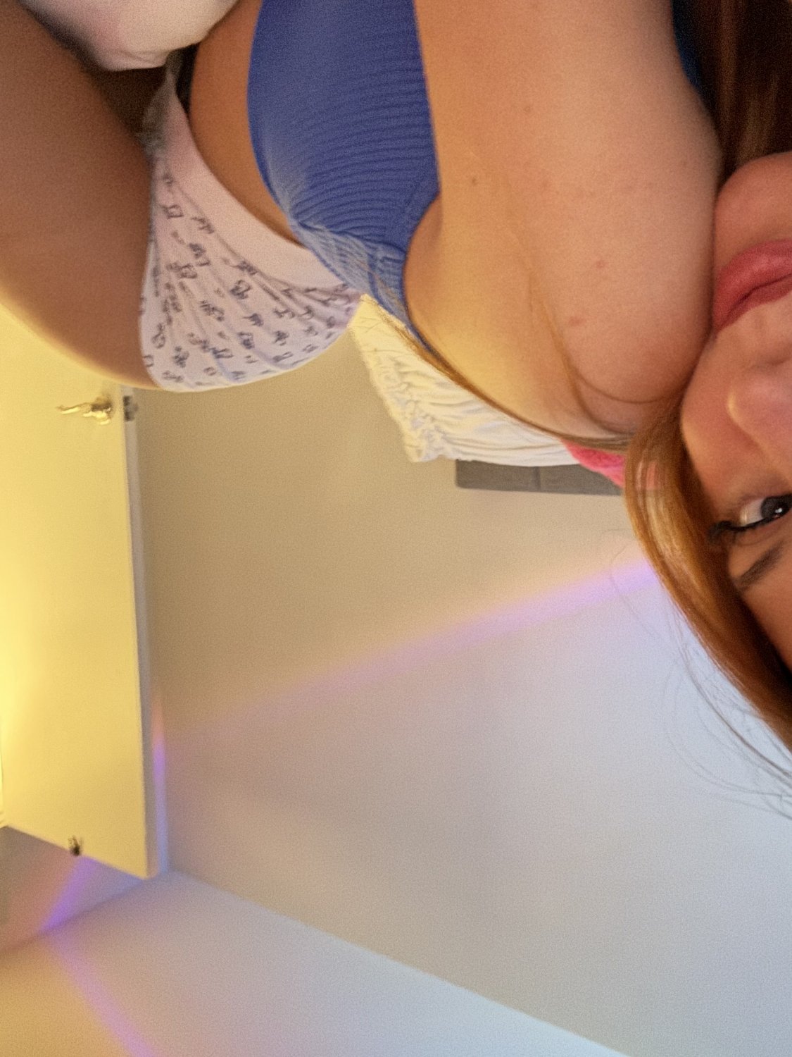 Just a redhead teen with a fat ass #52icrTEC