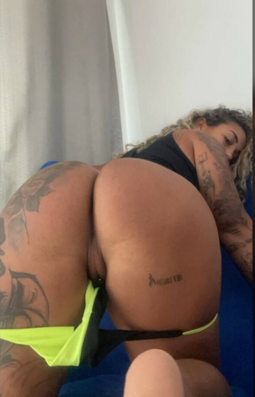 Allana jhessy mostrando a buceta #5lNvvLKE