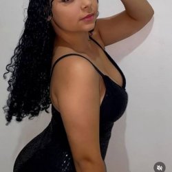 # NOVINHA CACHEADA