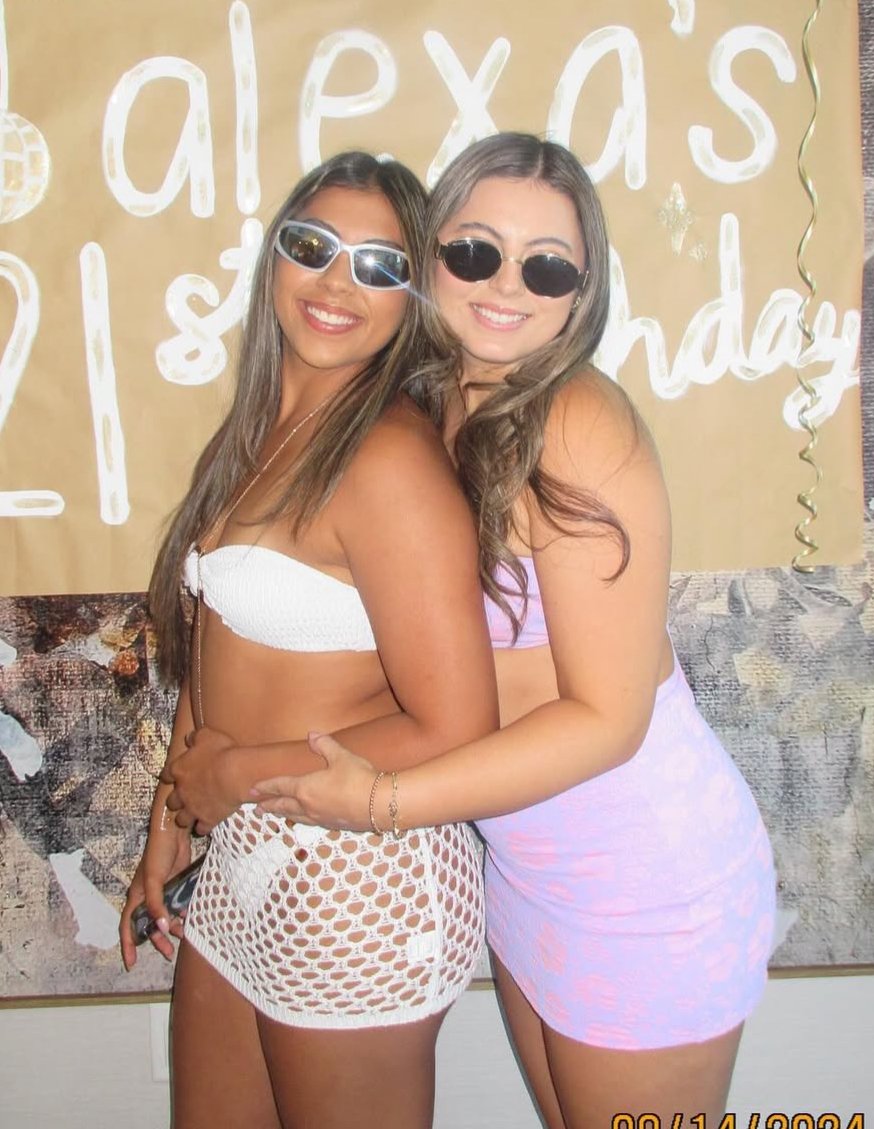 Which sister are you fucking first? Lighter or darker? #7so4kSTs