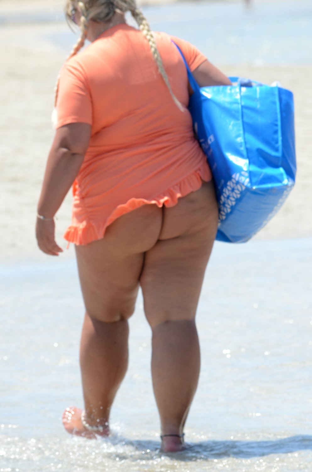 beach voyeur... #8JEjbmZo