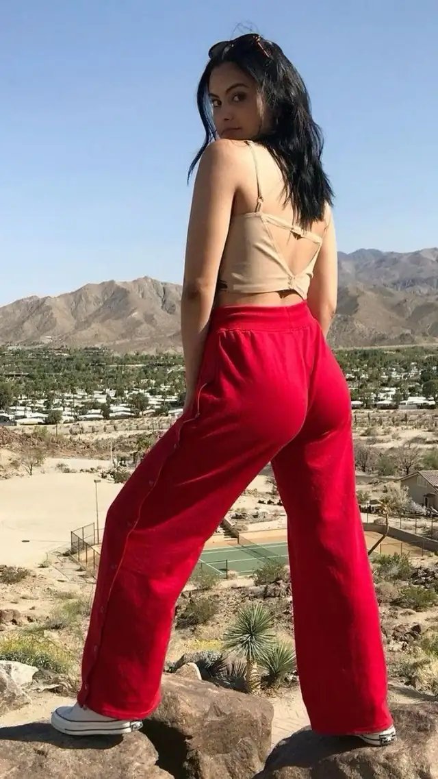 Camila Mendes ( Riverdale ) #8mT2A1CQ