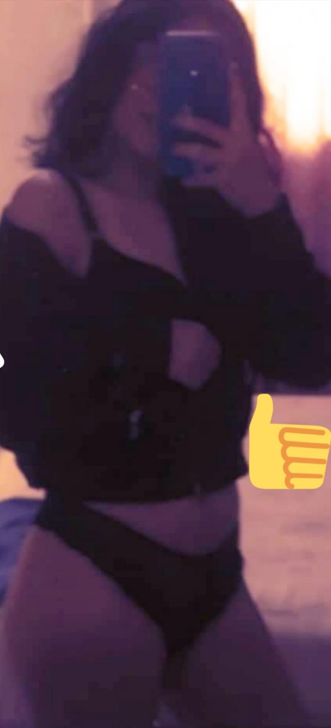 La amiga aguantadora #8Ne8gNGB