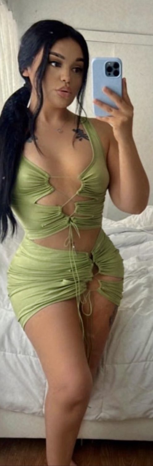 Perfect thick phat ass latina milf loves showing off her body… cover her in cum #8tvoqLye