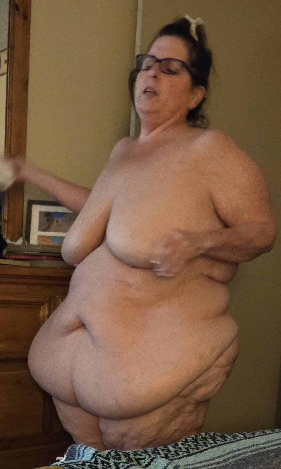 Bbw wife's huge belly and ass #9M38lDtq