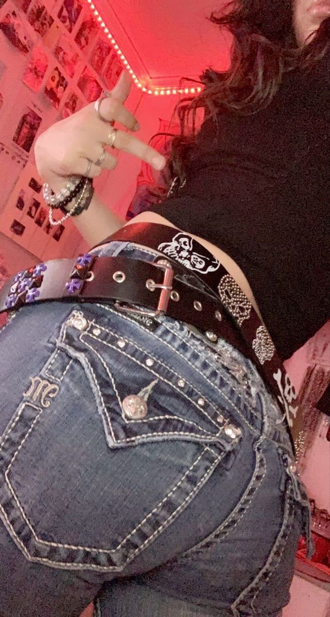 A bunch of girls asses in jeans #akajCAYx