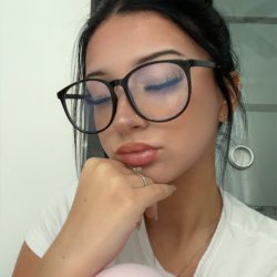 Who wants to fuck my college ass