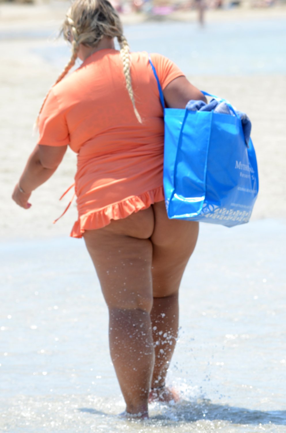beach voyeur... #bKKBwqXa