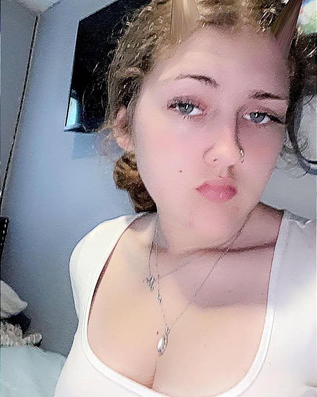 Cute petite teen #C9z46EUv