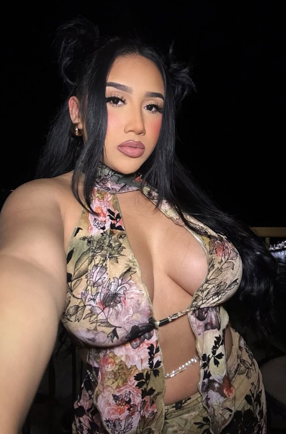 Thick petite huge ass latina slut loves showing off her perfect body.. cover her in cum #cnmSiX7B