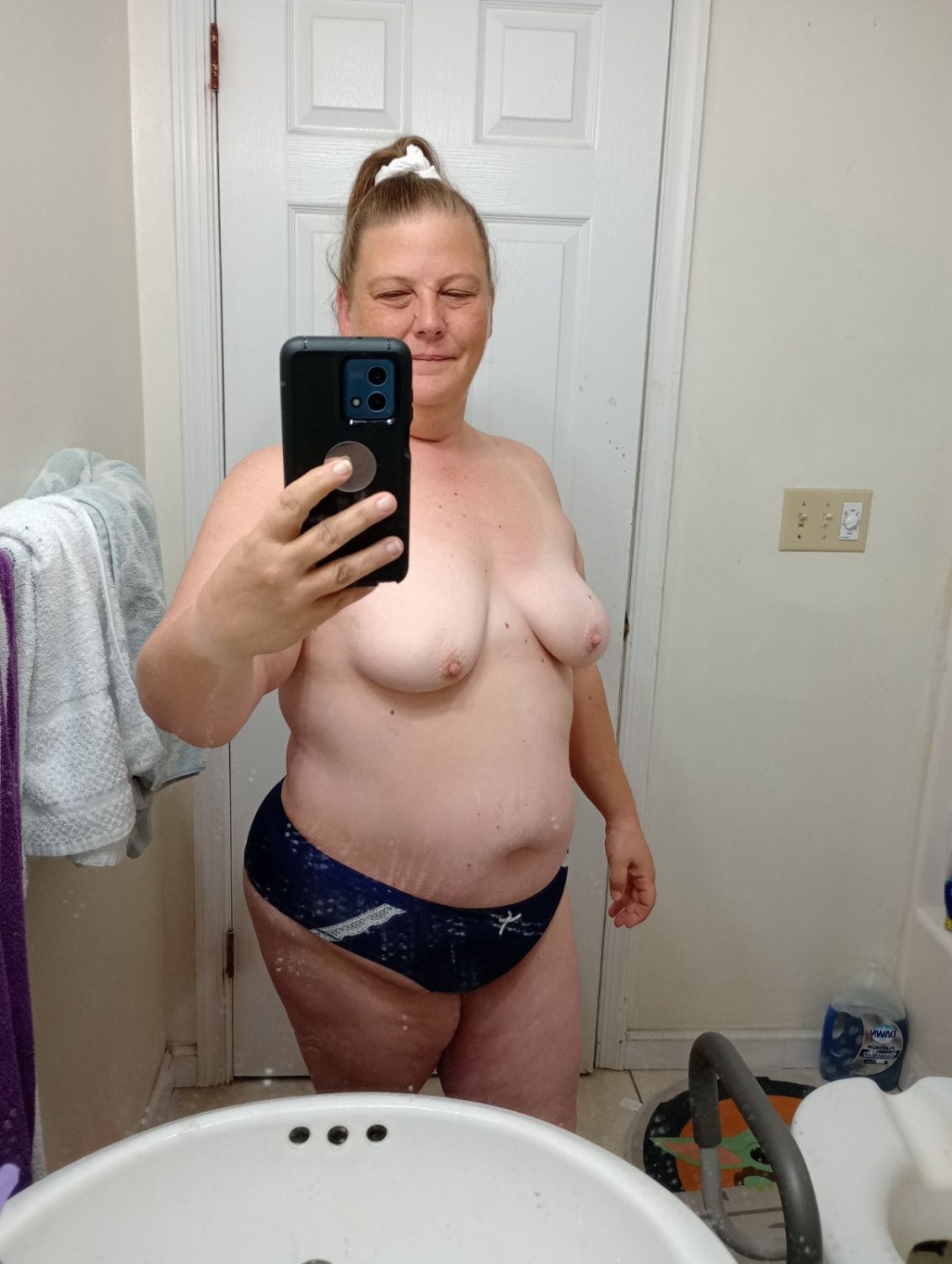 Ugly mature white freak #daJjmHE3