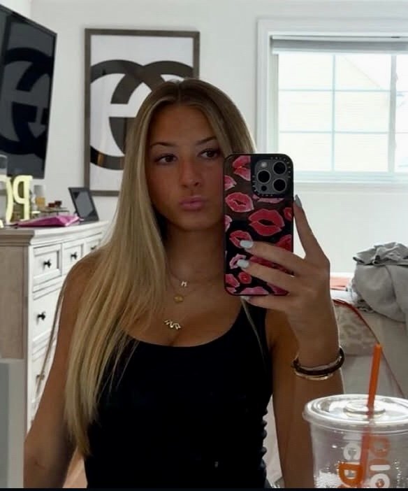 Hot blonde IRL sorority teen is perfect goon fuel #dIDrHhDB