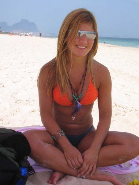 Loira carioca praiana #dMuMEh72