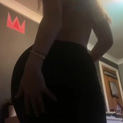Webslut showing off