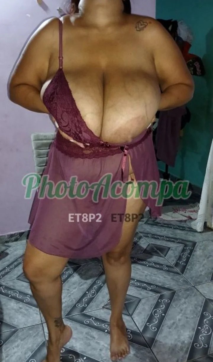 busty c4r0l #EplOtr17