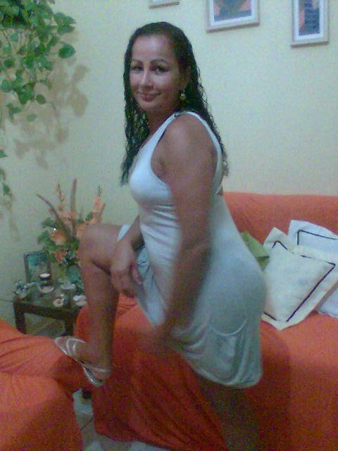 Carlinha Santos #EXX6bgoT