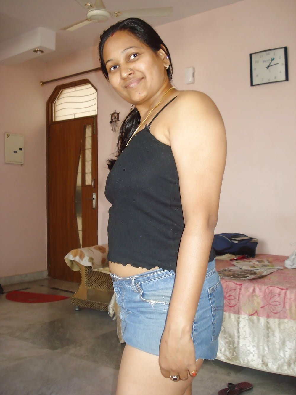 Desi bhabhi solachna exposing at home after the match #fl0dzxrw