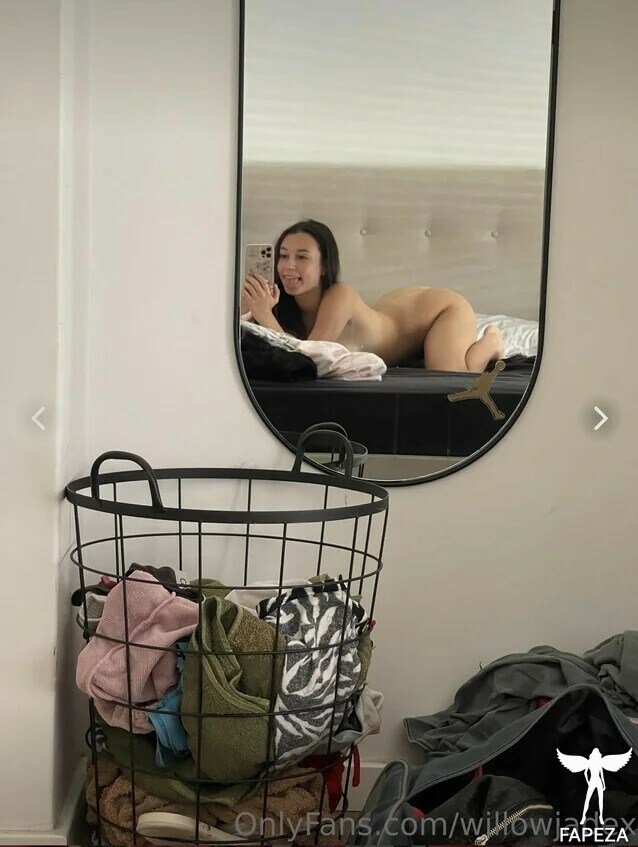 Huge titties on beautiful blonde model - MᴉlloʍɾɐpǝdǝɹʇɥxƐ #fNKenXV0