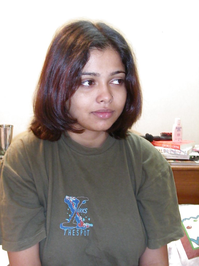 Plumpy Hyderabadi Muslim babe #FtKVD5Xk