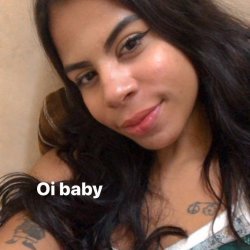 Novinha morena Lunna com piercing na bucetinha e fudendo muito