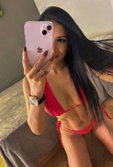 20 year old Latina escort in Hayward #gGAUMsBK