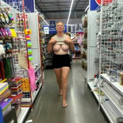 Store flash sluts.
