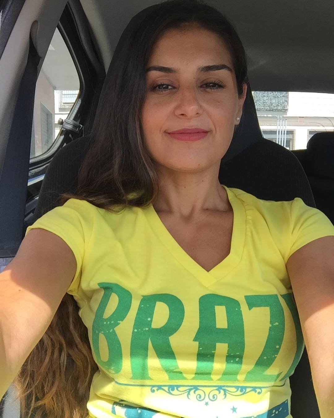 Manuela #GqBc1r44