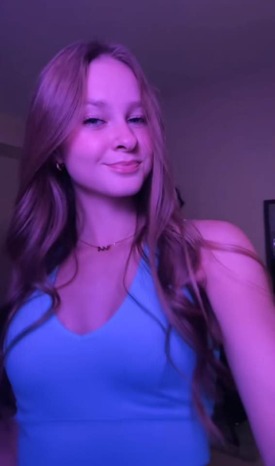 Hot college blonde pawg slut #HlrvxawB