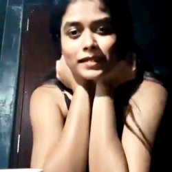 DESI PUSSY LEAKED