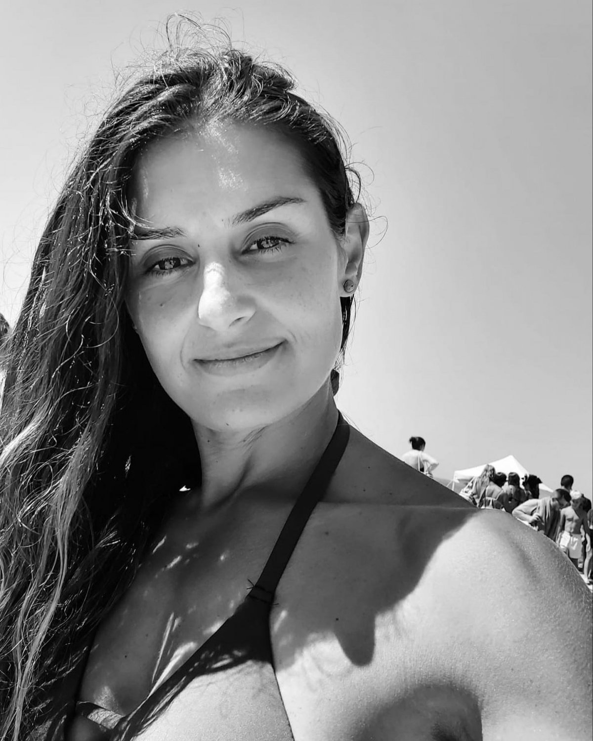 Manuela #i9tR7w5e