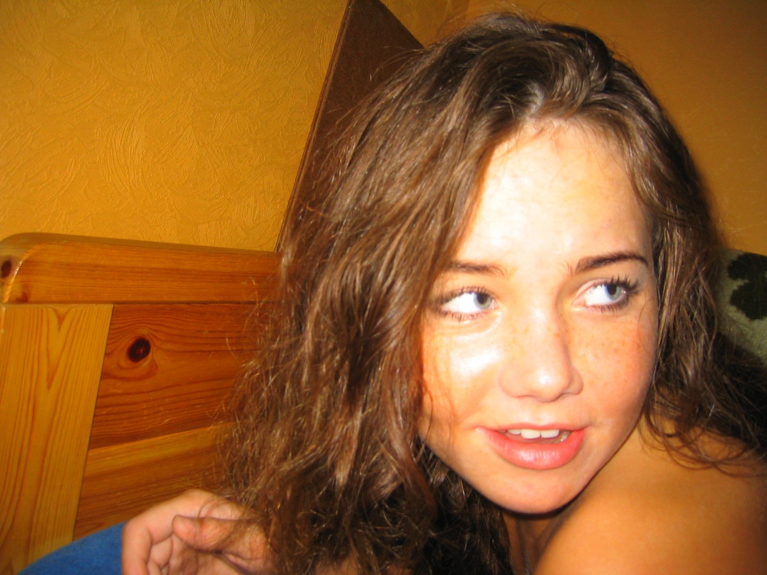 British teen being used like the whore she is #ILeYpdSl