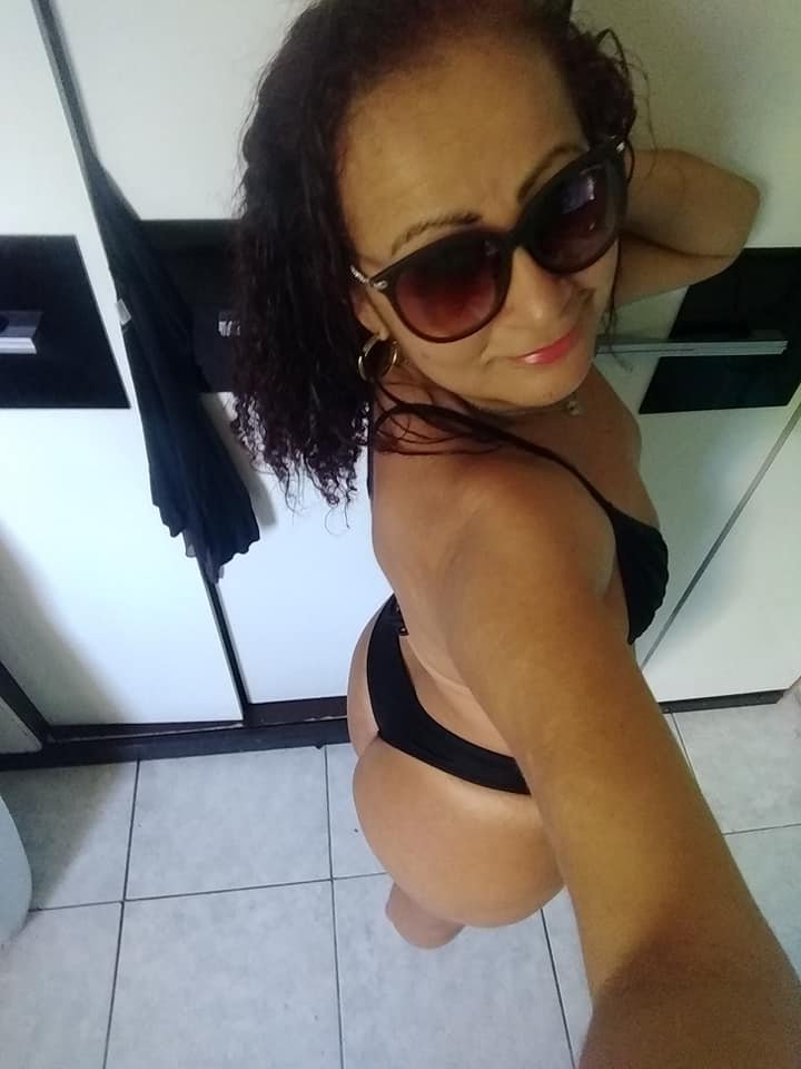 Carlinha Santos #IT2brYAT