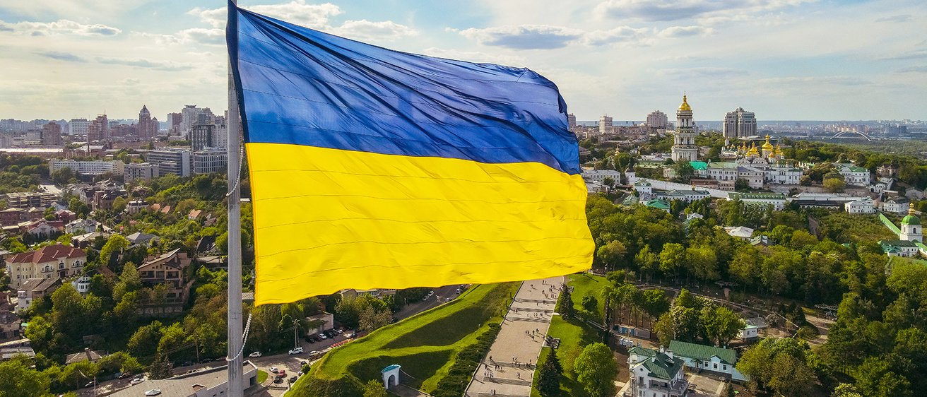I honor of Ukrainian beauty #IT78gvgf