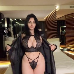 Hot Girl
