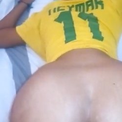 NOVINHA GOSTOSA FUDENDO DE 4 CAIU NA NET