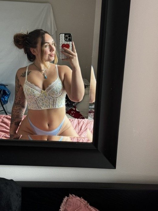 Sexy thick influencer Abby😍😍🍑👅 #kPfbbTt0