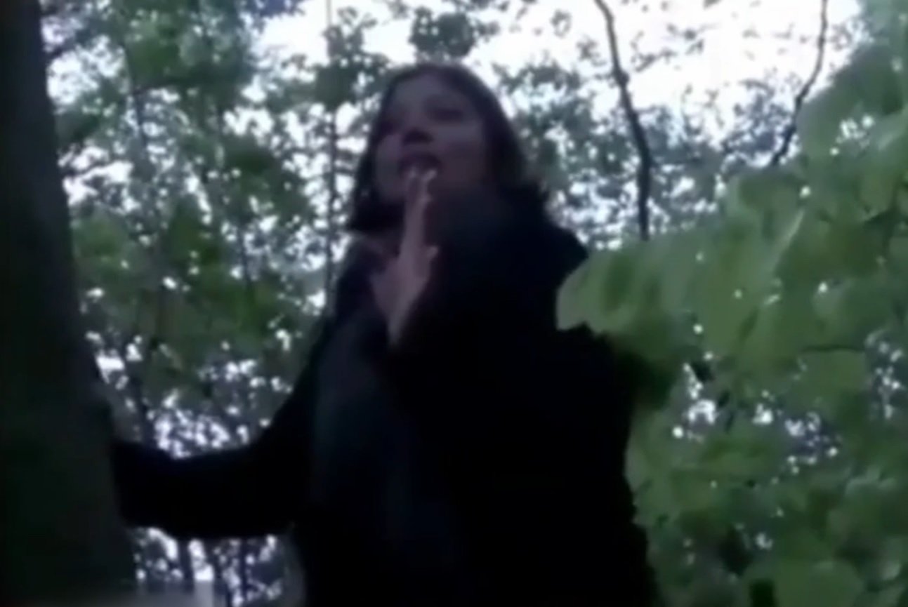 Women talks with voyeur who recorded her peeing #kw9bRY0L