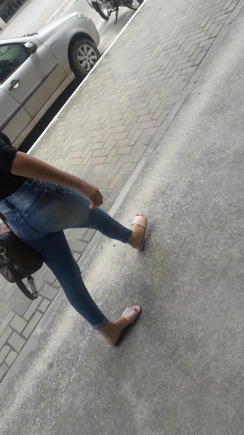 Gostosa na rua #l4qJjE2Q